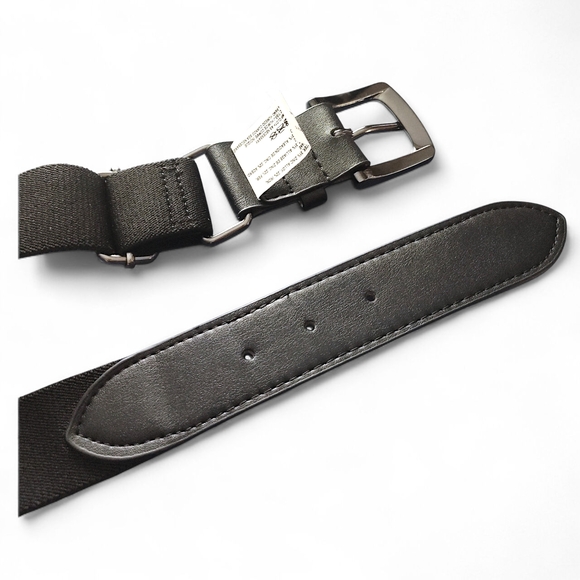 Nike Men's Belt in Black and Silver - Picture 7 of 10